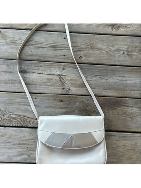Vintage Naturalizer Cream Shoulder Bag Minimalist 80s era Patchwork